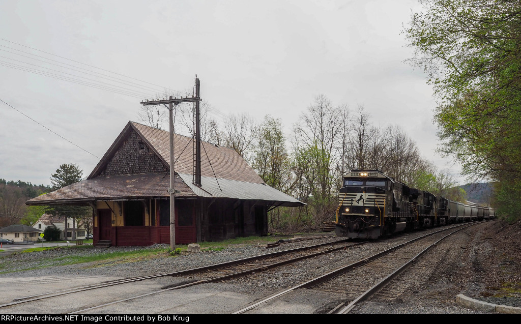 Pan Am Southern train symbol 11R awaits westbound departure after making a drop-off for the Battenkill Railroad